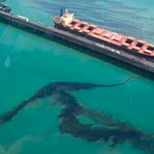 cientificos-desarrollan-un-metodo-para-limpiar-derrames-de-petroleo-con-imanes