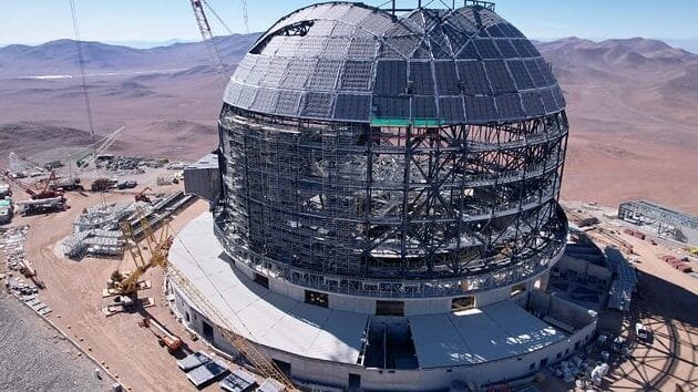 la-ingenieria-detras-de-los-telescopios-gigantes-en-chile-y-hawai
