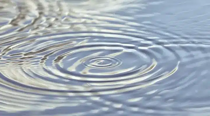 por-que-el-sonido-viaja-mas-rapido-en-el-agua-que-en-el-aire