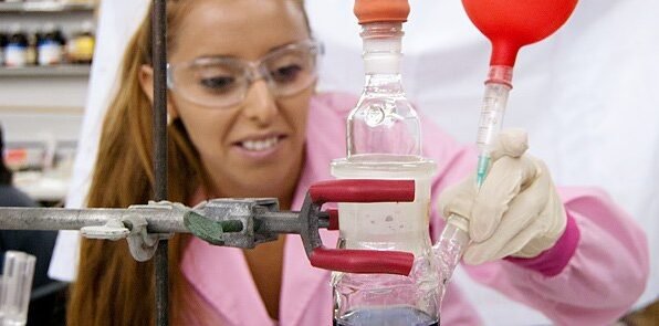 cientificos-desarrollan-un-material-que-repele-todas-las-bacterias