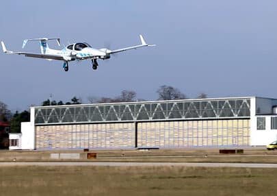ingenieros-crean-un-sistema-de-aterrizaje-automatico-para-aviones-pequenos