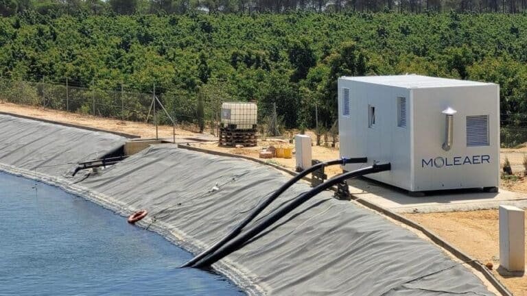 ingenieros-crean-un-sistema-de-riego-inteligente-que-ahorra-un-50-de-agua