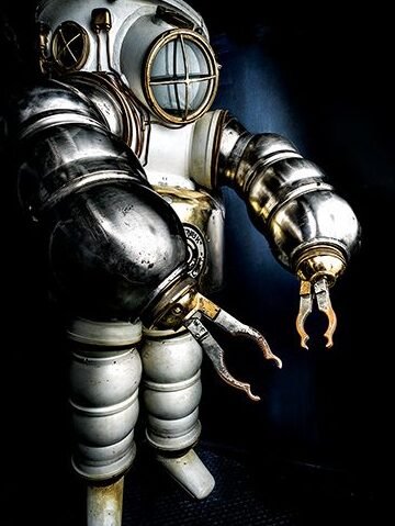 la-ingenieria-de-los-trajes-de-buceo-para-profundidades-extremas