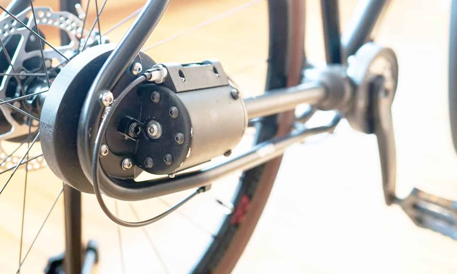 un-nuevo-diseno-de-bicicleta-electrica-con-transmision-sin-cadena